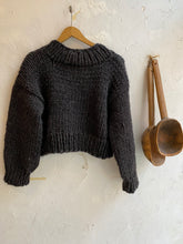 Load image into Gallery viewer, Stellapop Crop Sweater
