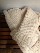 Load image into Gallery viewer, Stellapop Chunky Cardigan
